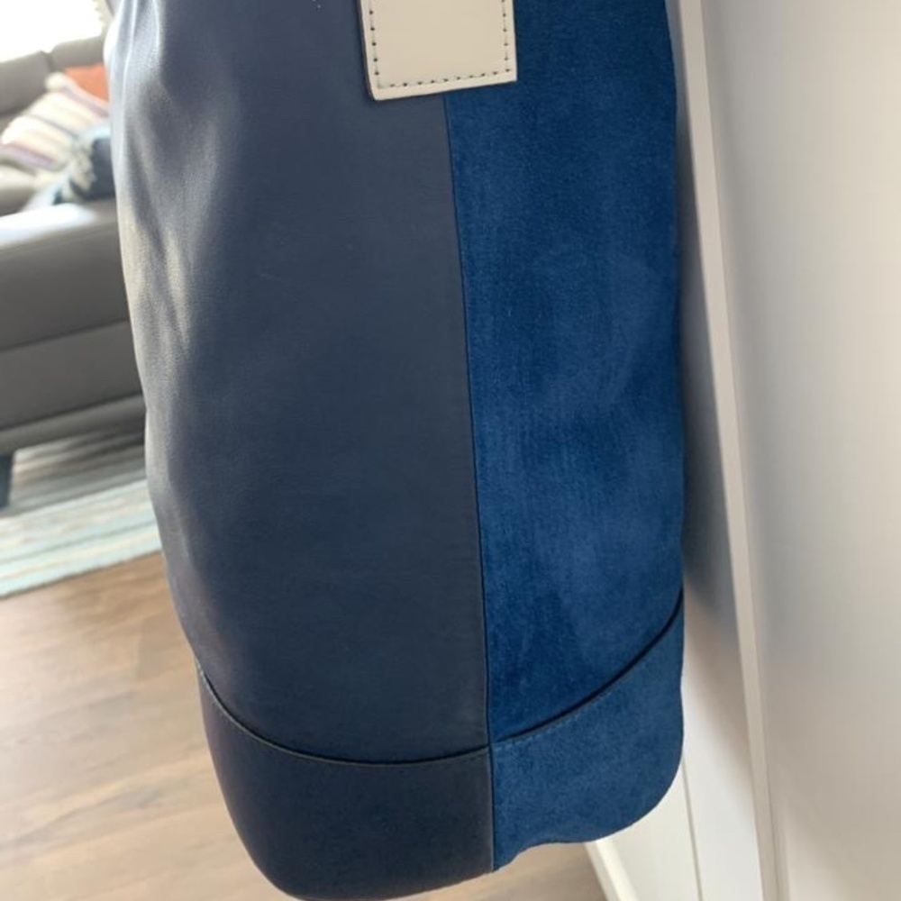 Rag & Bone Bucket Bag Nappa Leather/Suede w/adjustable Shoulder Strap Deep Blue - Picture 12 of 16